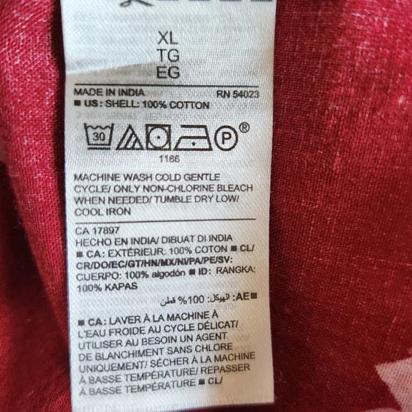 Old Navy Women's Floral Button-Front Blouse - Burgundy - Picture 6 of 6